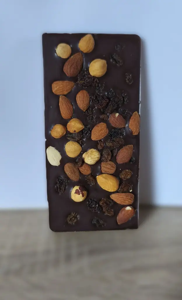 Côte d'Ivoire 70% de cacao aux fruits secs.webp