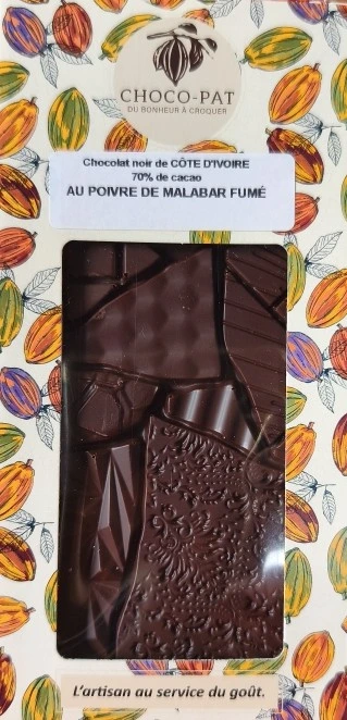 Chocolat noir 70% de cacao au poivre de Malabar fumé
